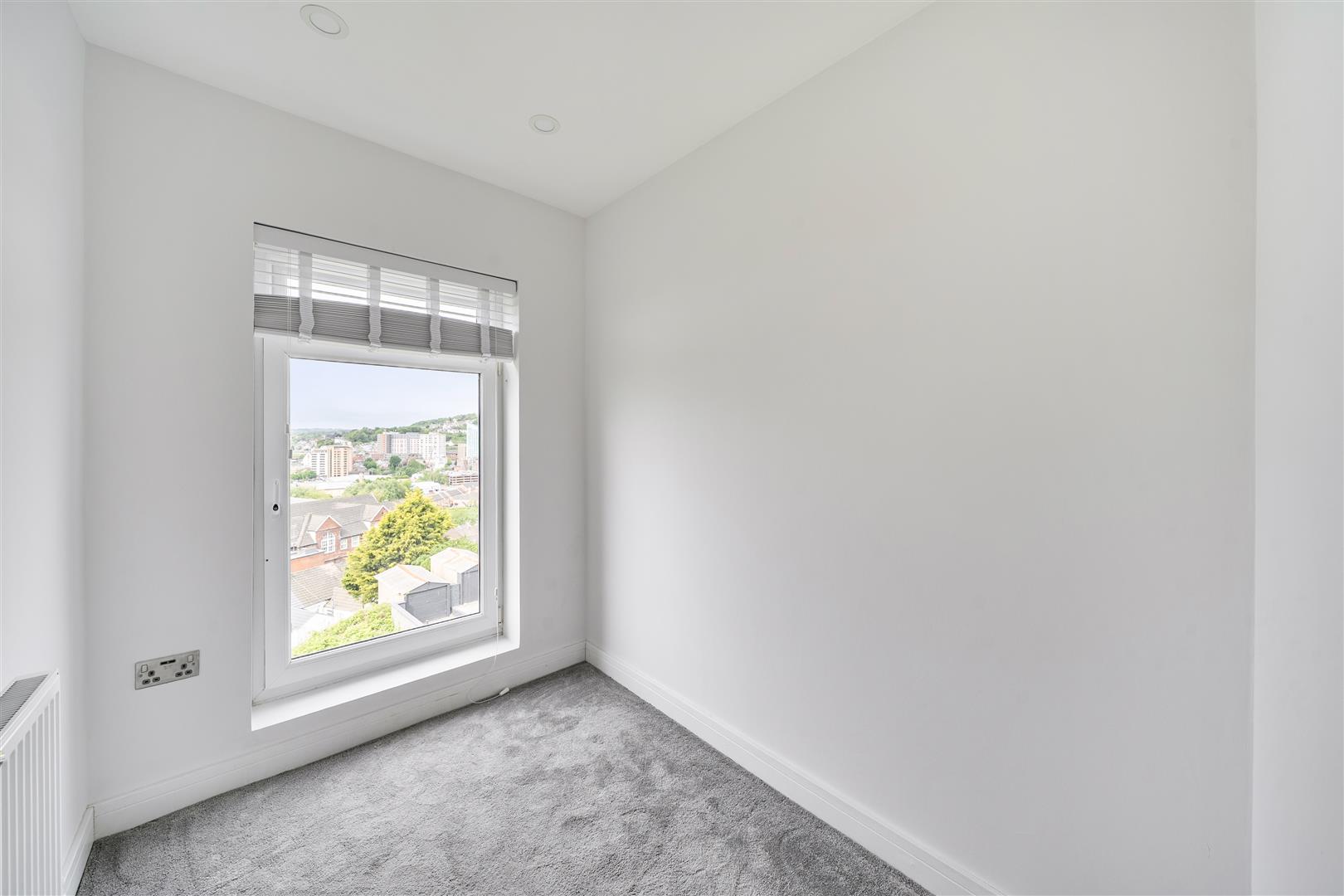 Beaumont Crescent, St. Thomas, Swansea, SA1 8DW
